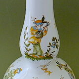 Earthenware gourd vase