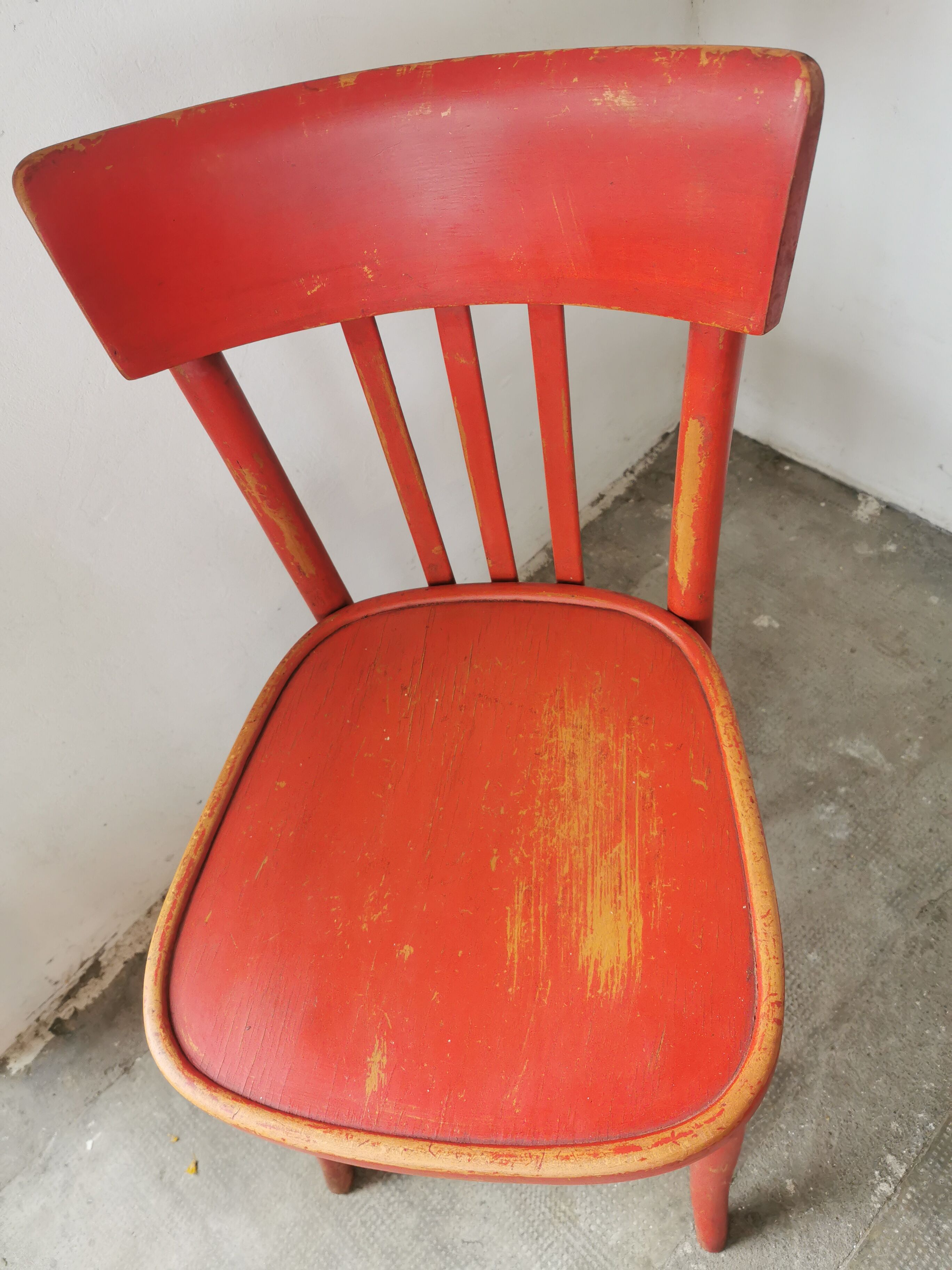 Set of 6 vintage bistro chairs