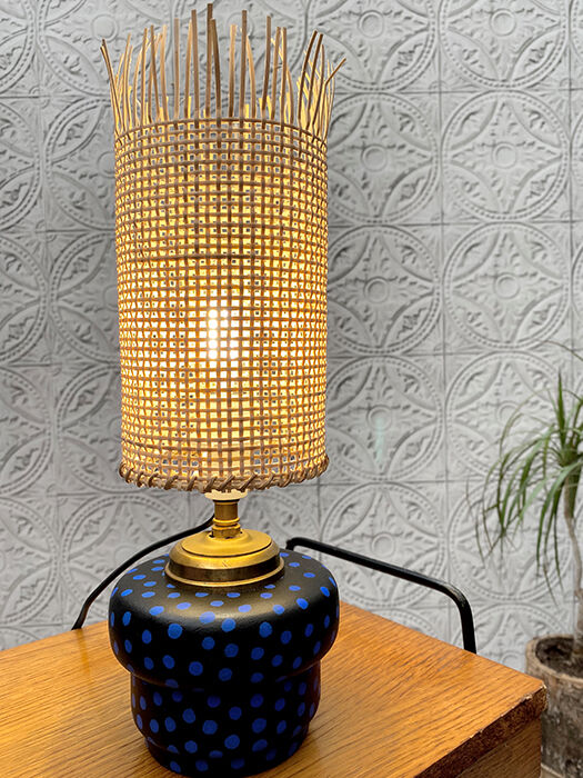 Bedside lamp blue peas