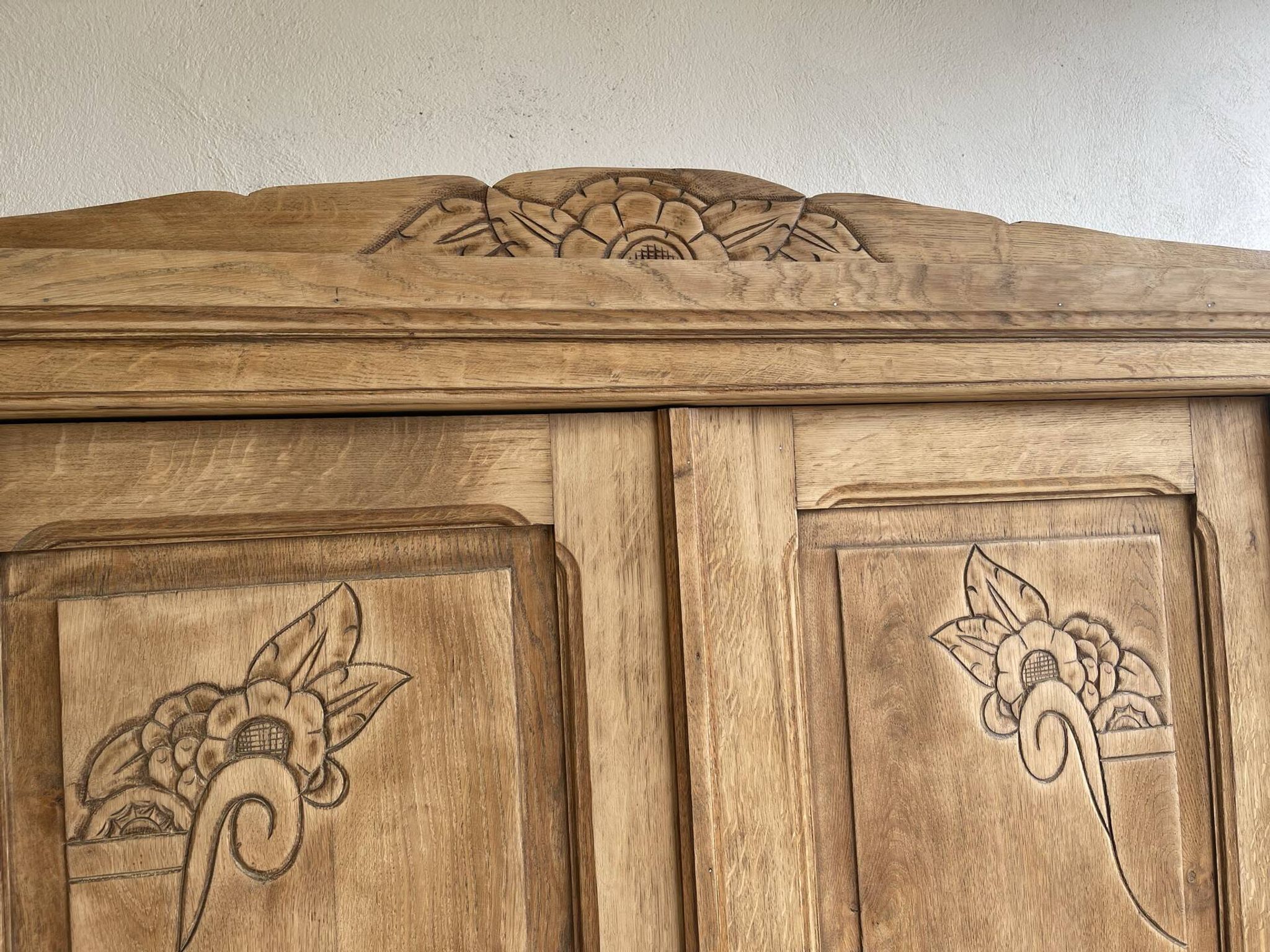 Art Deco wardrobe in raw oak wood