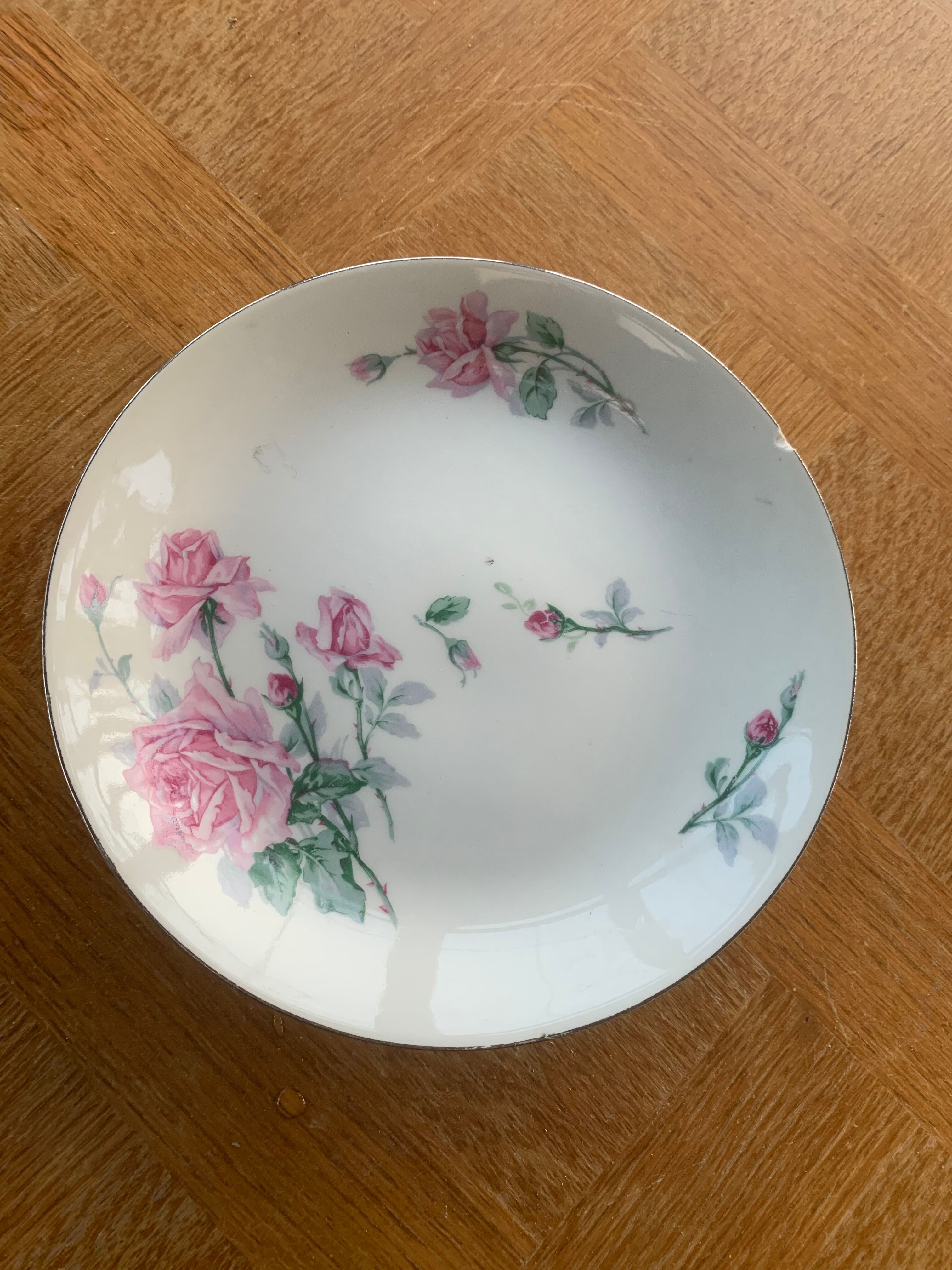 Porcelain compotier motifs of roses art deco signed HB France