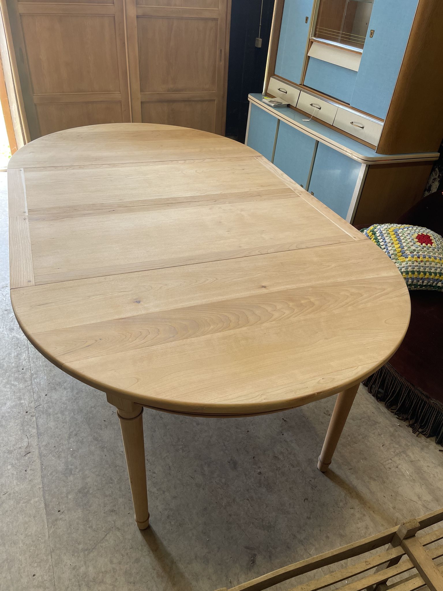 Country Round Table