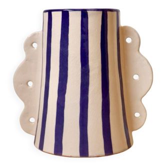 Vase abstrait en céramique rayé bleu et blanc