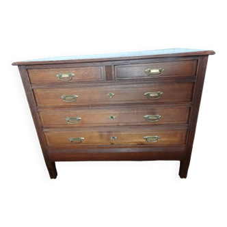 Commode en noyer ou en chêne