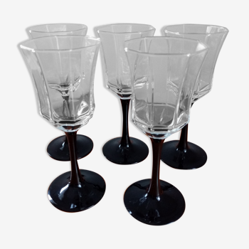 Verres à pied noir