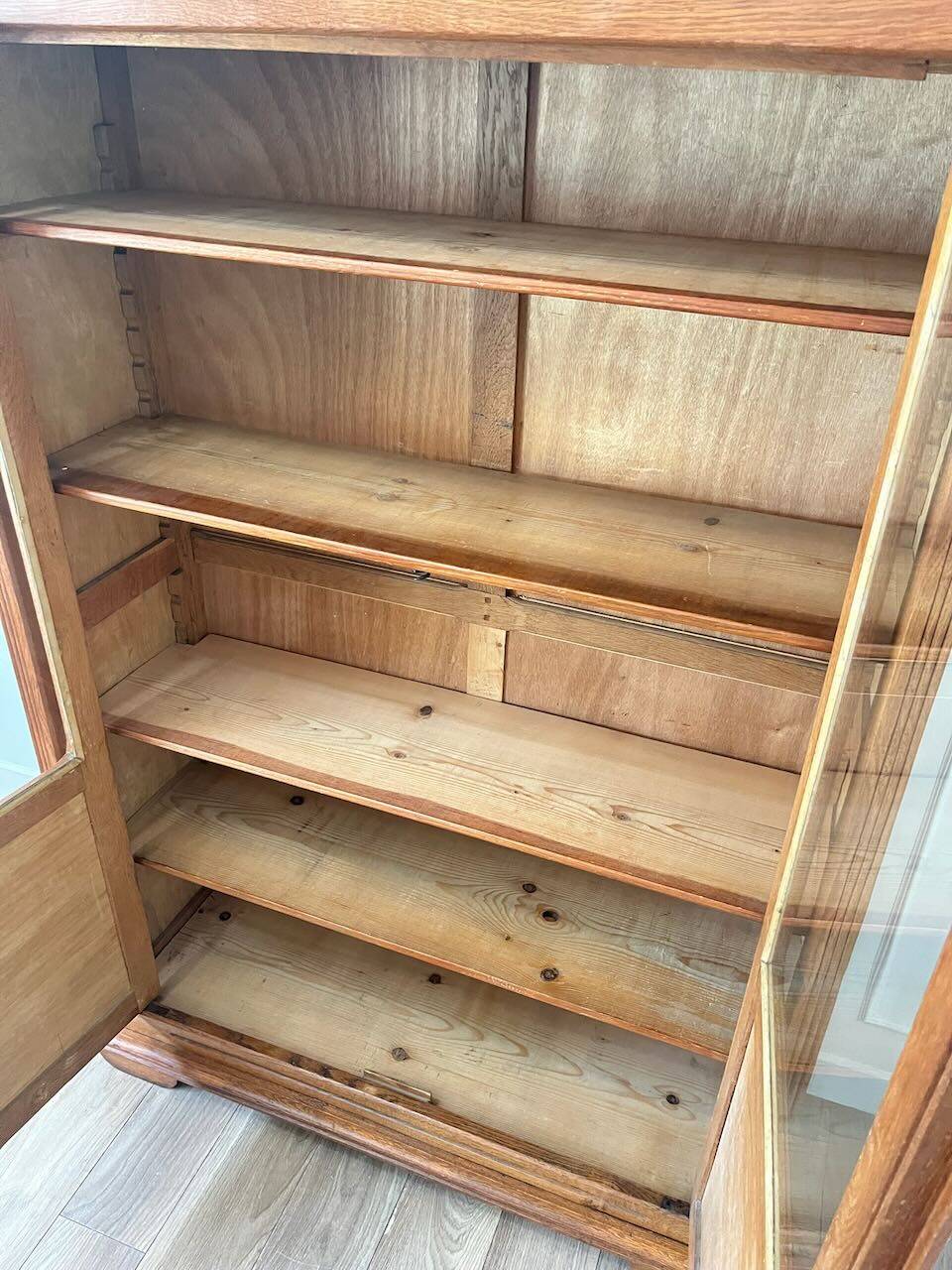 1930s display cabinet