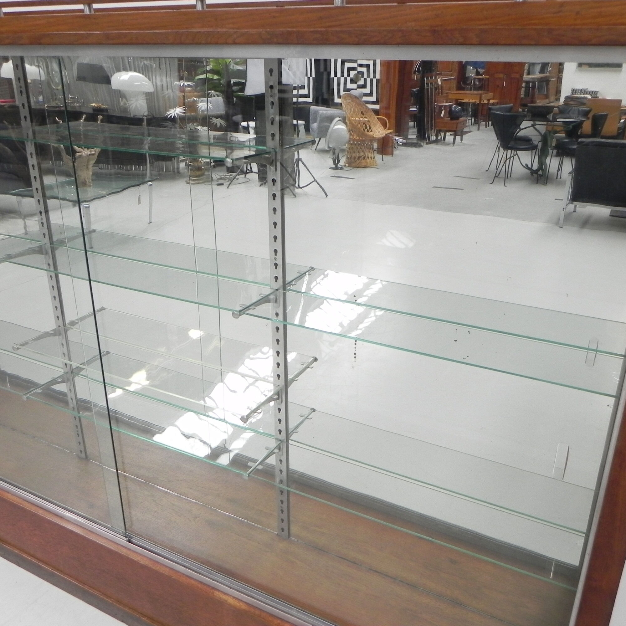 Large display cabinet with 2 sliding glass doors
