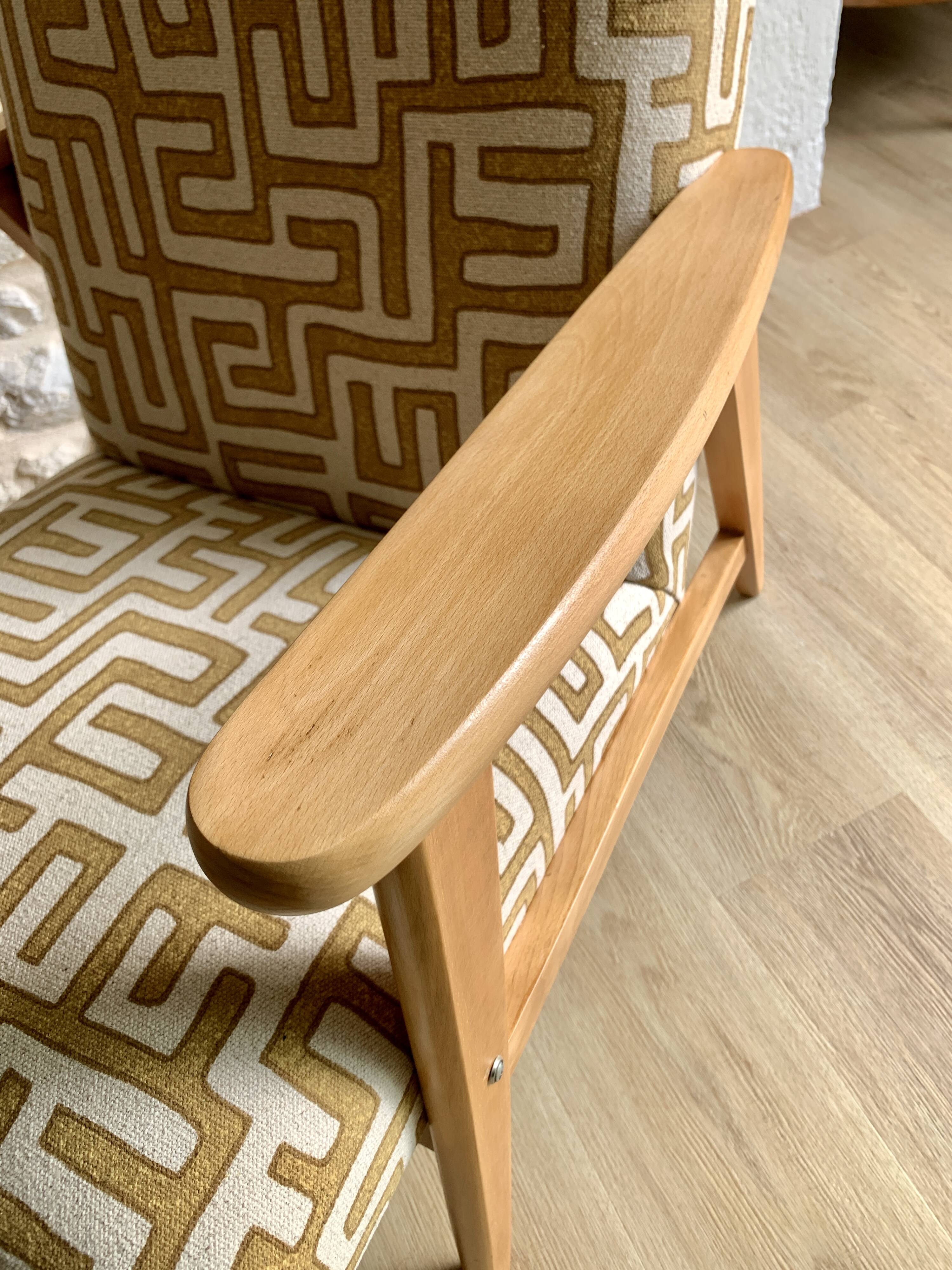 Fauteuil vintage Manucère retapissé, 1970