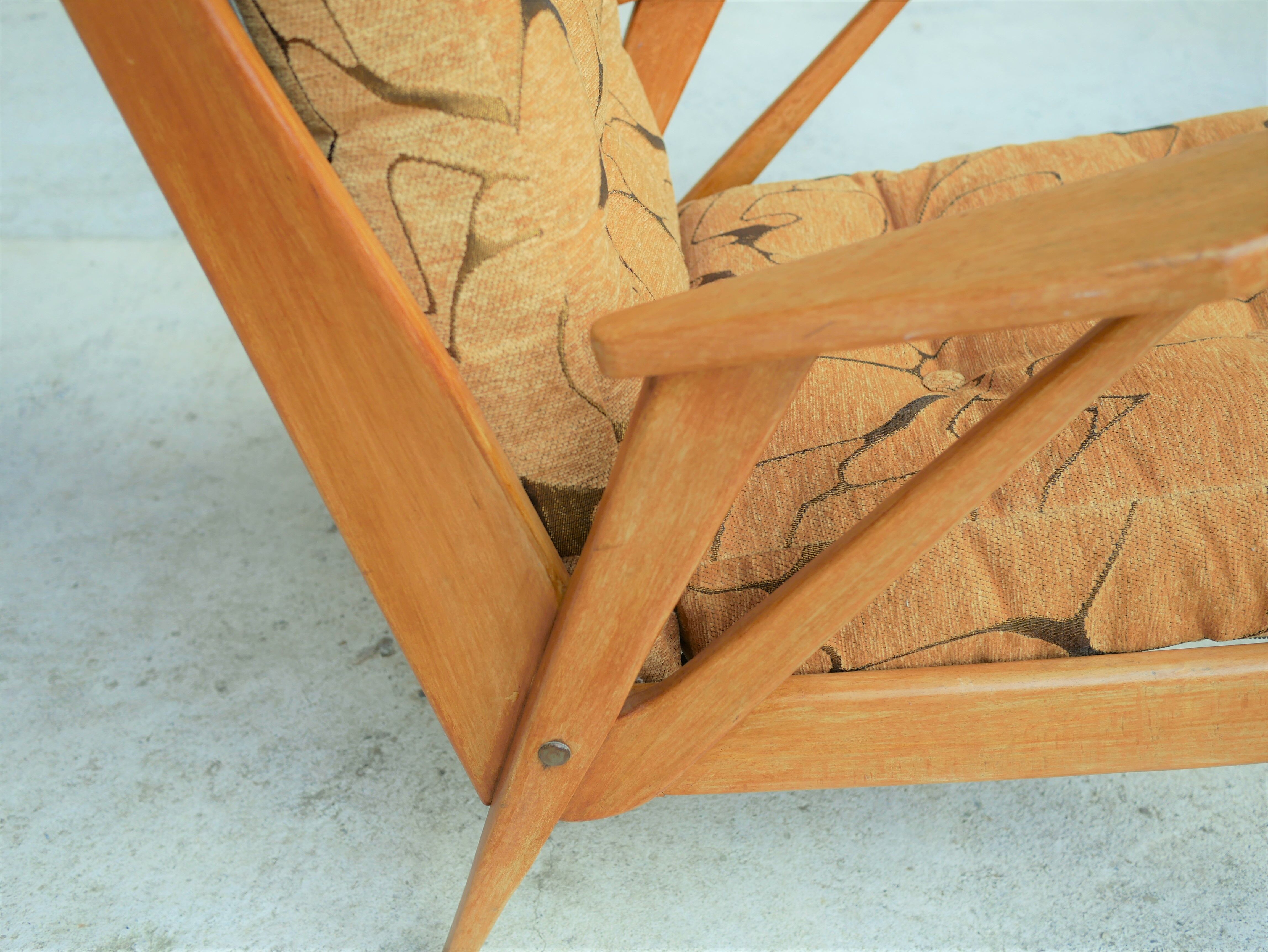 "FS 141" chair by Free-Span editions