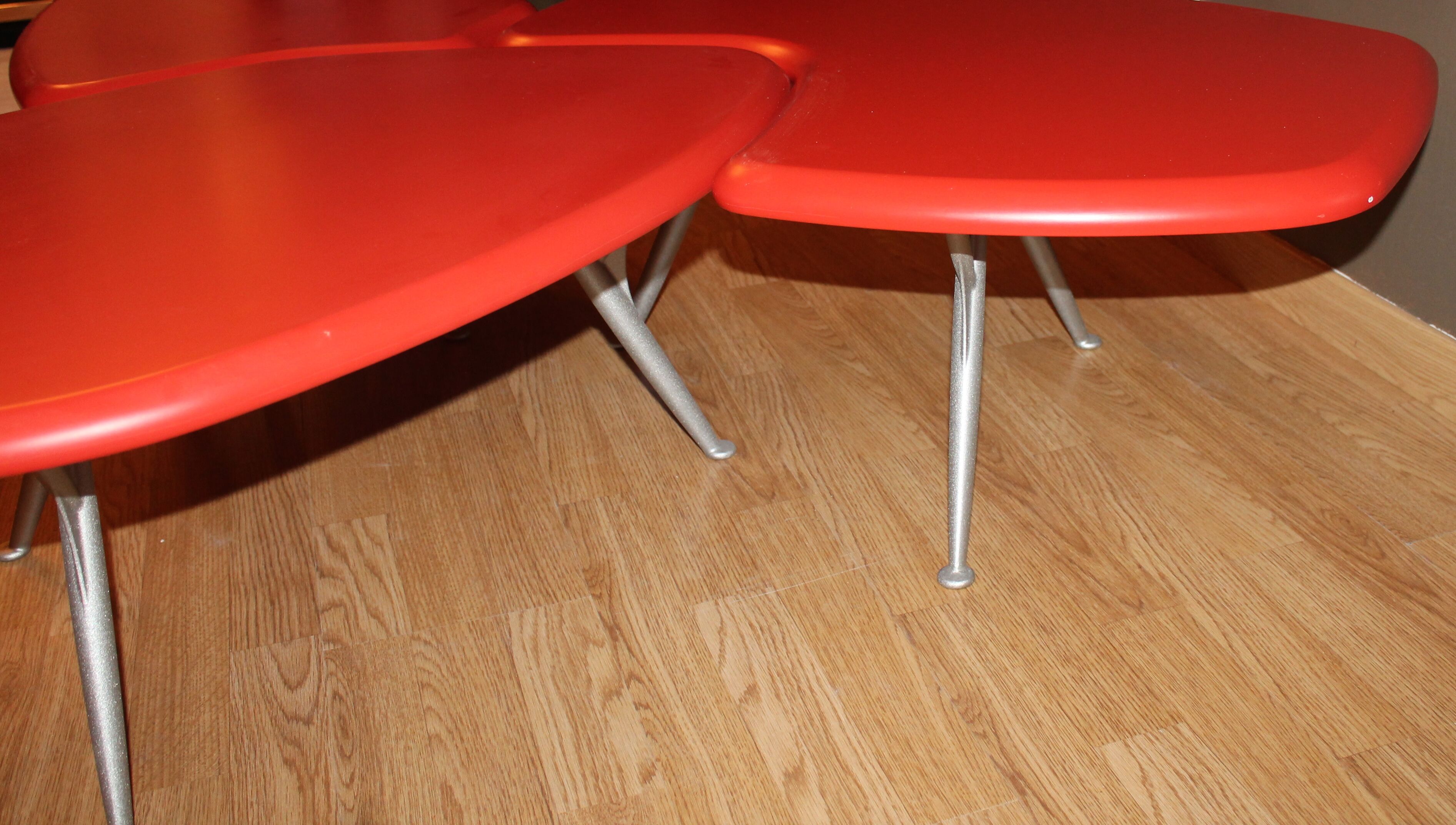 Set of 3 tables low Shu by Roderick Vos for Linteloo