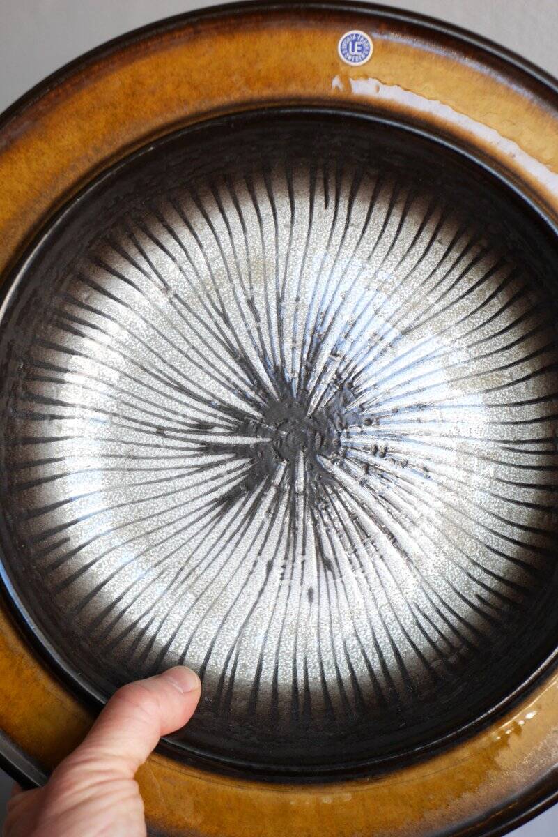 Large mid-century modern pottery Cleo bowl by Mari Simmulson for Uppsala Ekeby, 1970s