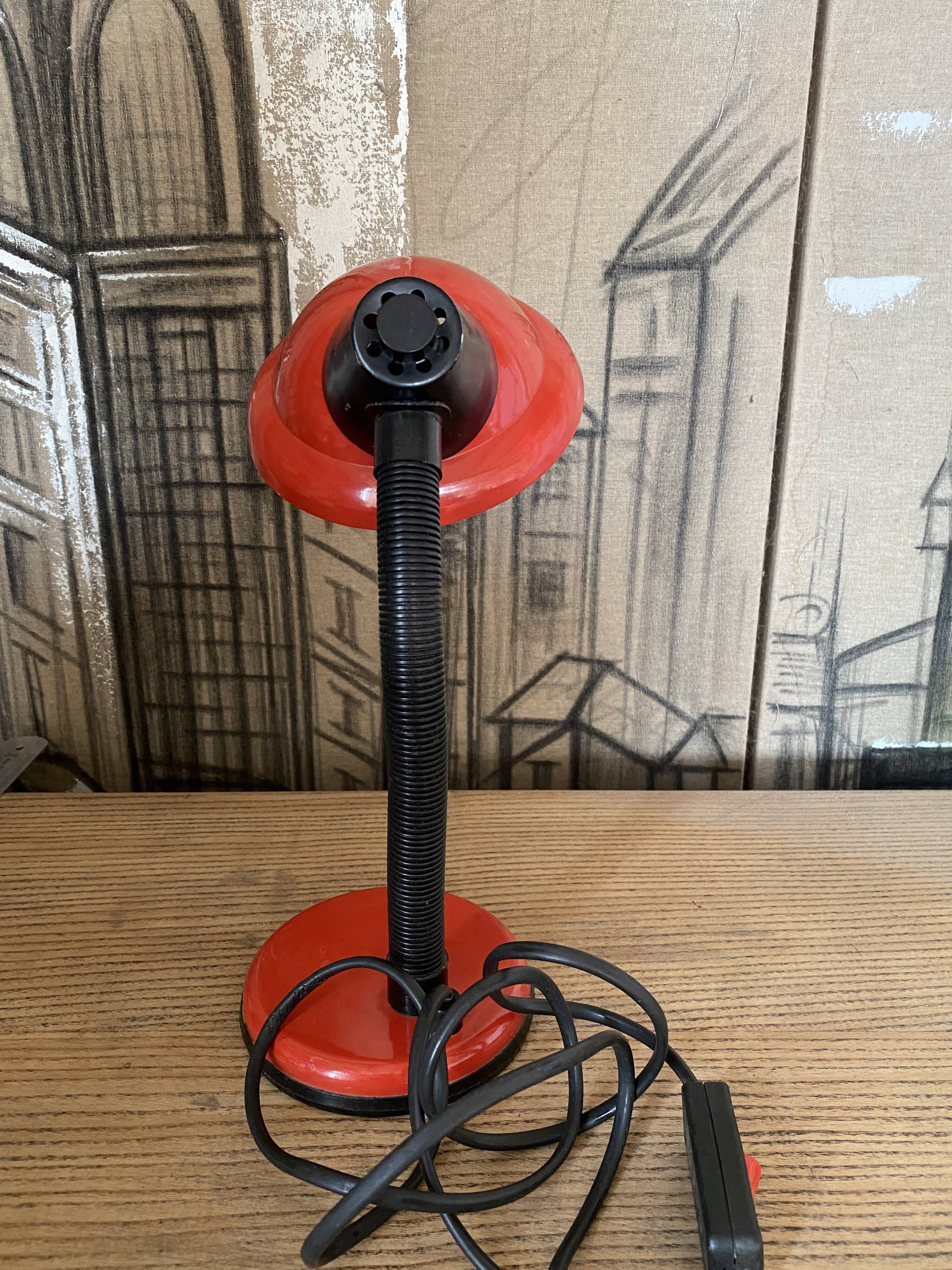 Desk lamp "Col de Cygne Aluminor Red Pop Art France - 1970 in Metal