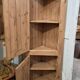 Armoire d'angle ancienne