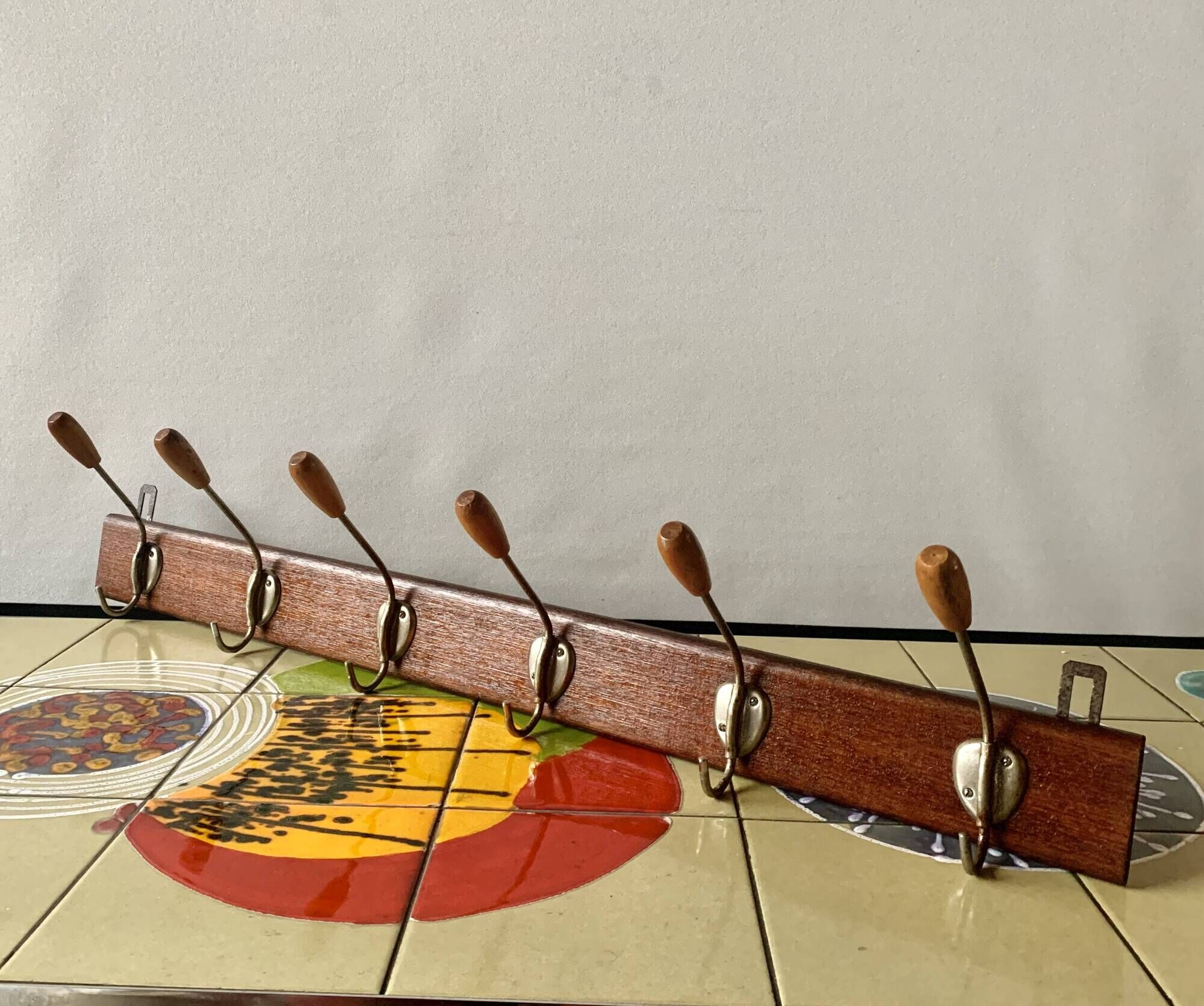 Vintage wooden wall coat rack - 6 hooks