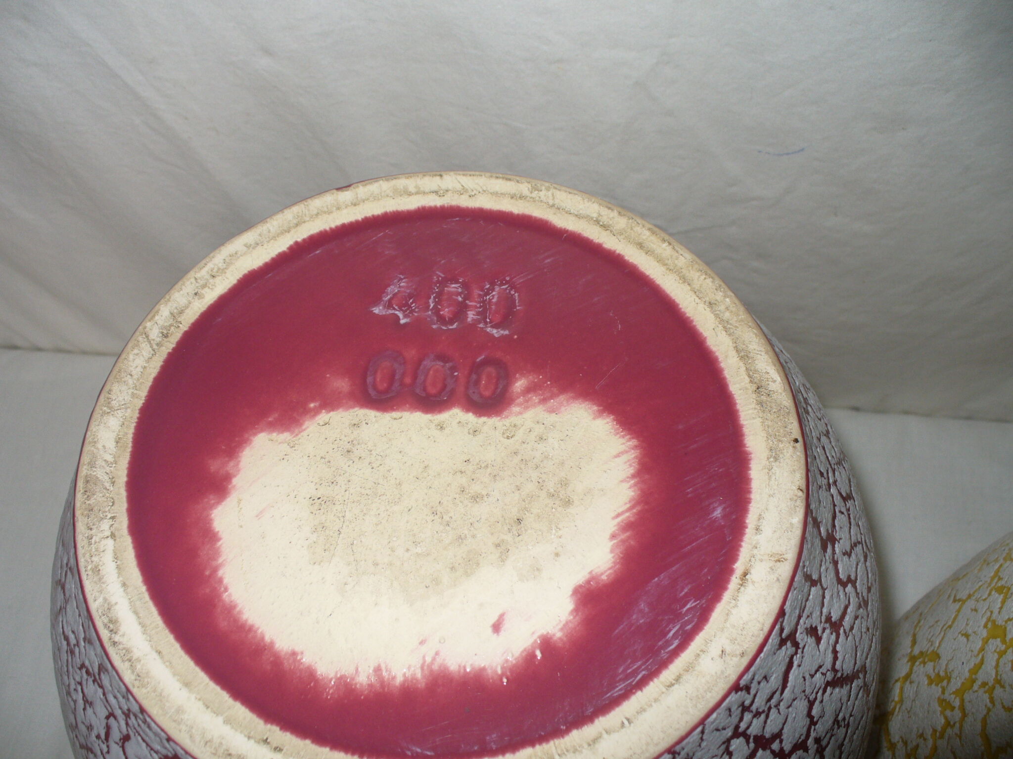 Pair of 50s pot-hide-and-seek