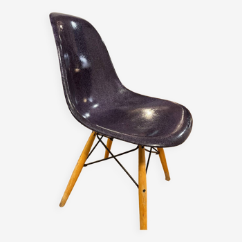 Chaise DSW de Charles & Ray Eames - Modernica