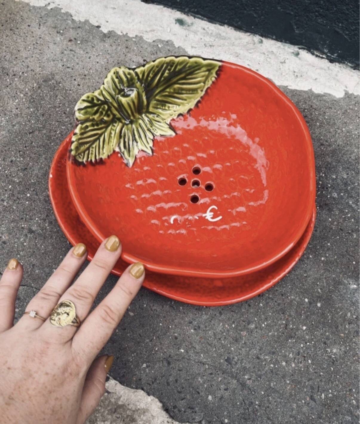 Vintage Ceramic Strawberry Fruit Drainer