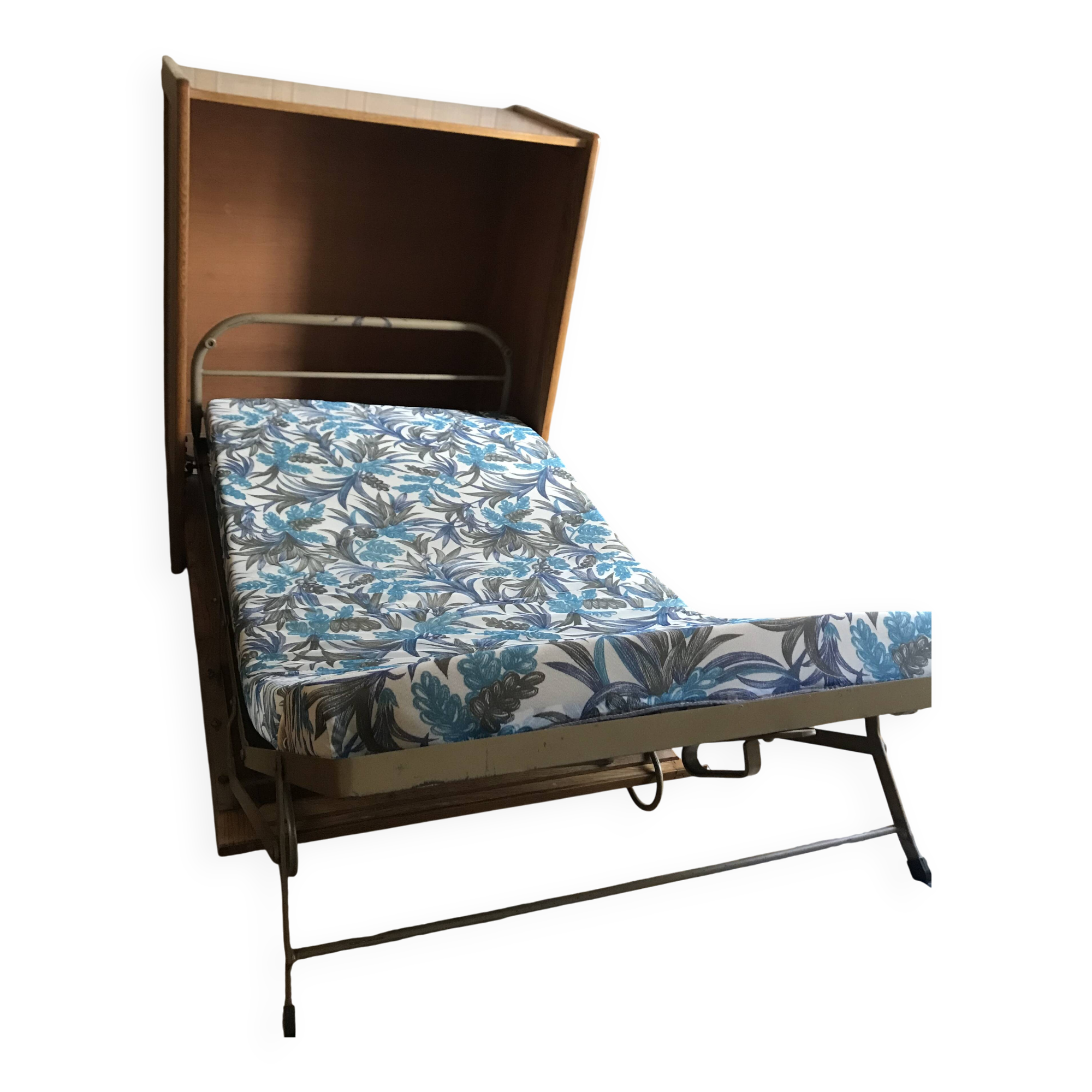 Folding bed furniture