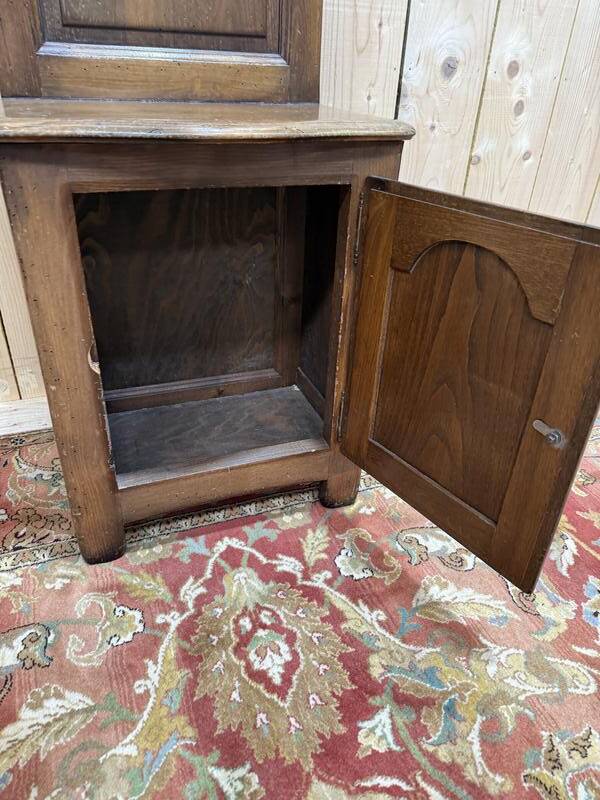 Vestiaire / Porte-manteau en chêne de style Louis XIV avec coffre