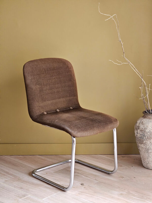 Chaise vintage en tube chromé – années 60/70