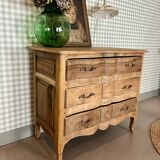Shabby chic chest of drawers