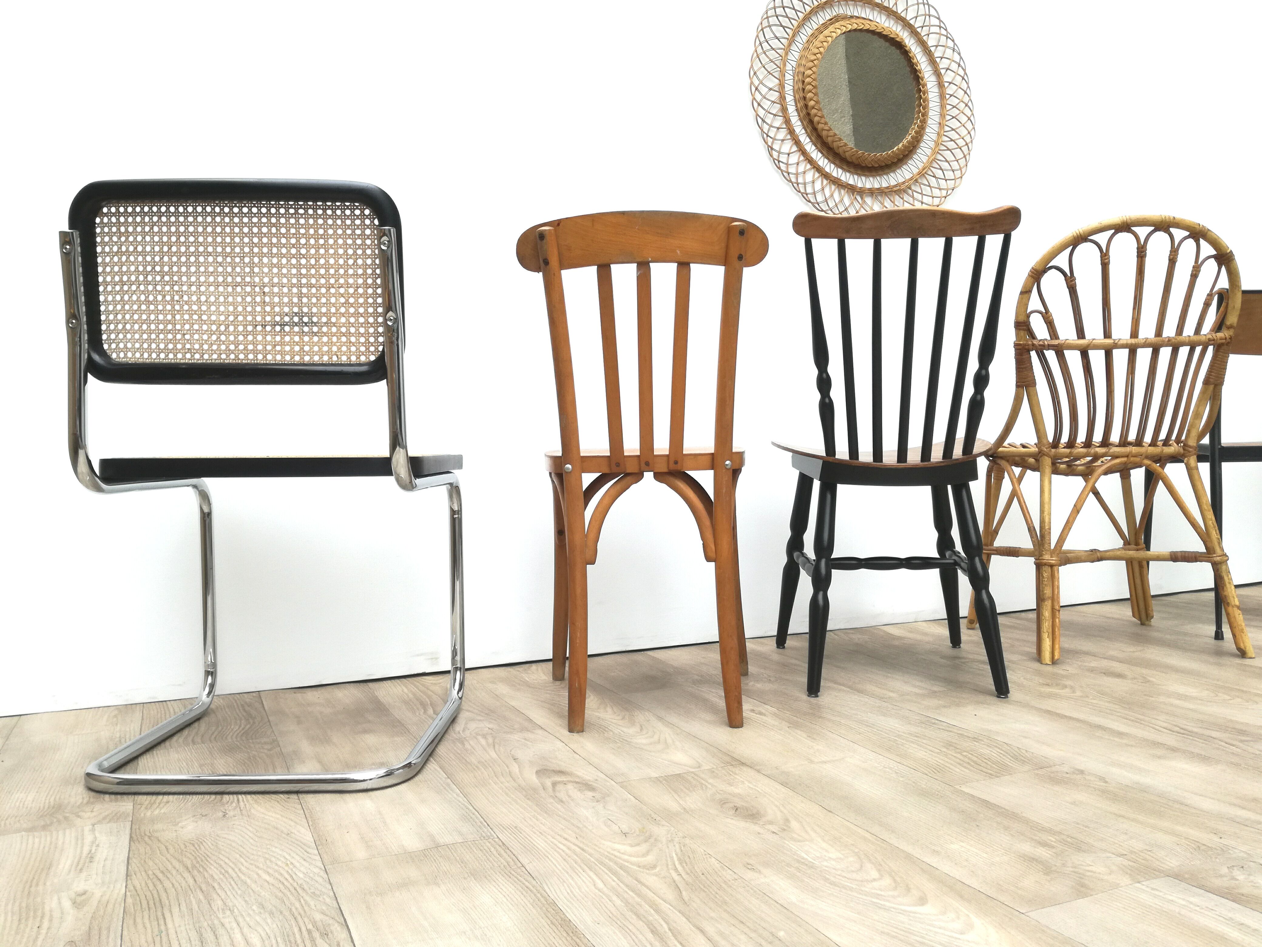 Lot of 6 vintage depareillees chairs