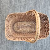 Wicker basket with handle: vintage