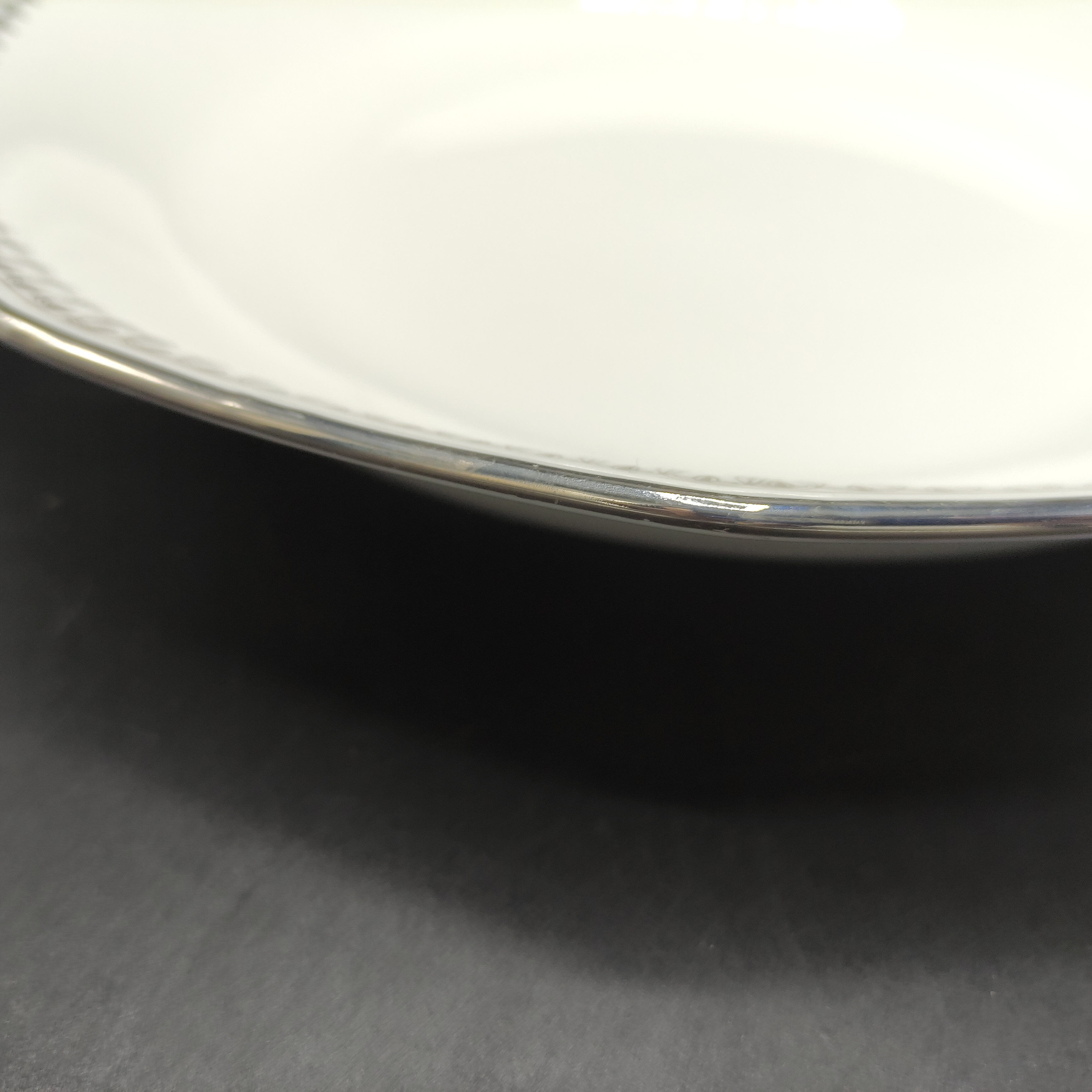 Hollow dish in Limoges porcelain - White and Silver