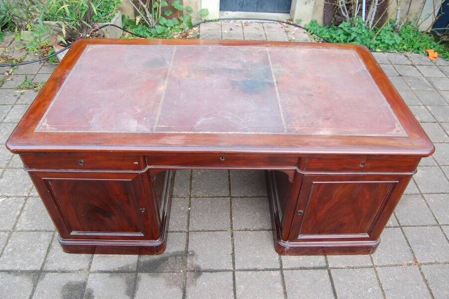 19th century Louis Philippe period mahogany pedestal desk