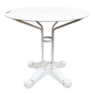 1930s garden pedestal table