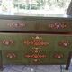 Commode ancienne de couleur verte