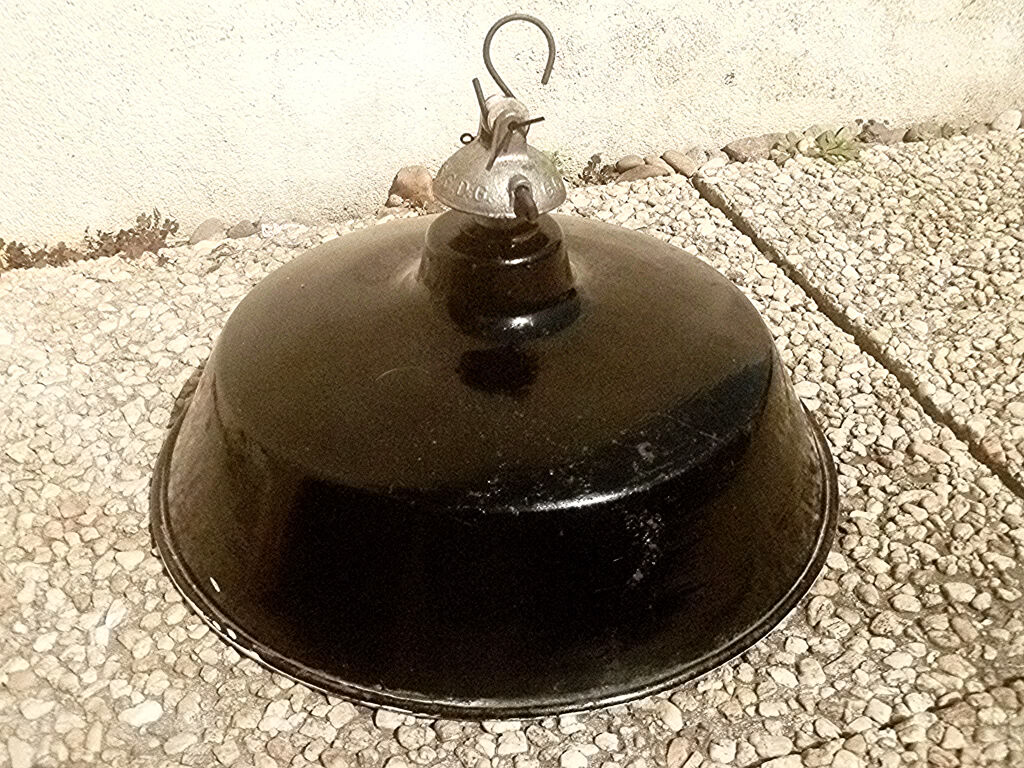 Painted steel tole suspension, vintage