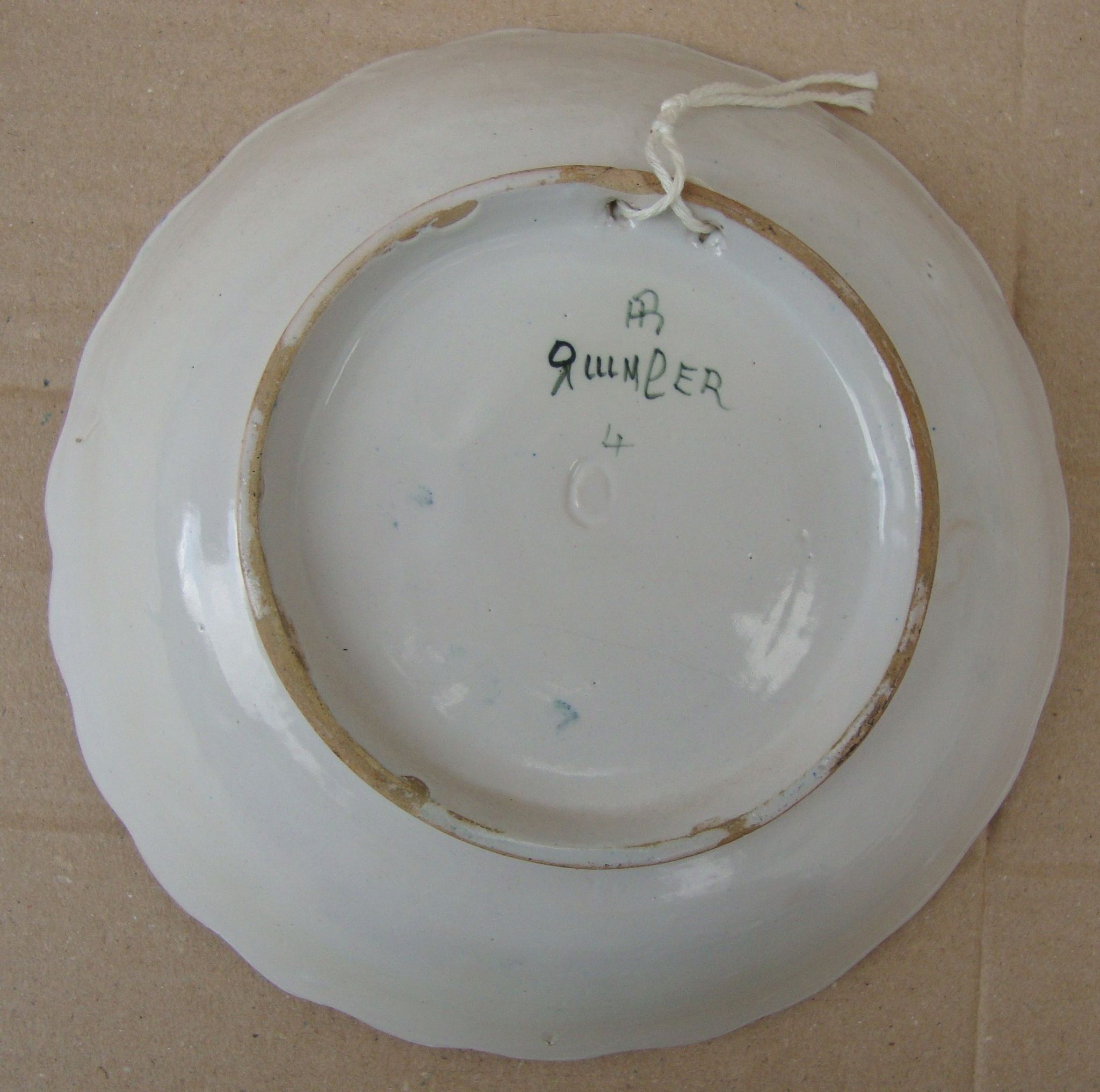 Petit plat haut saladier  ancien  Henriot Quimper