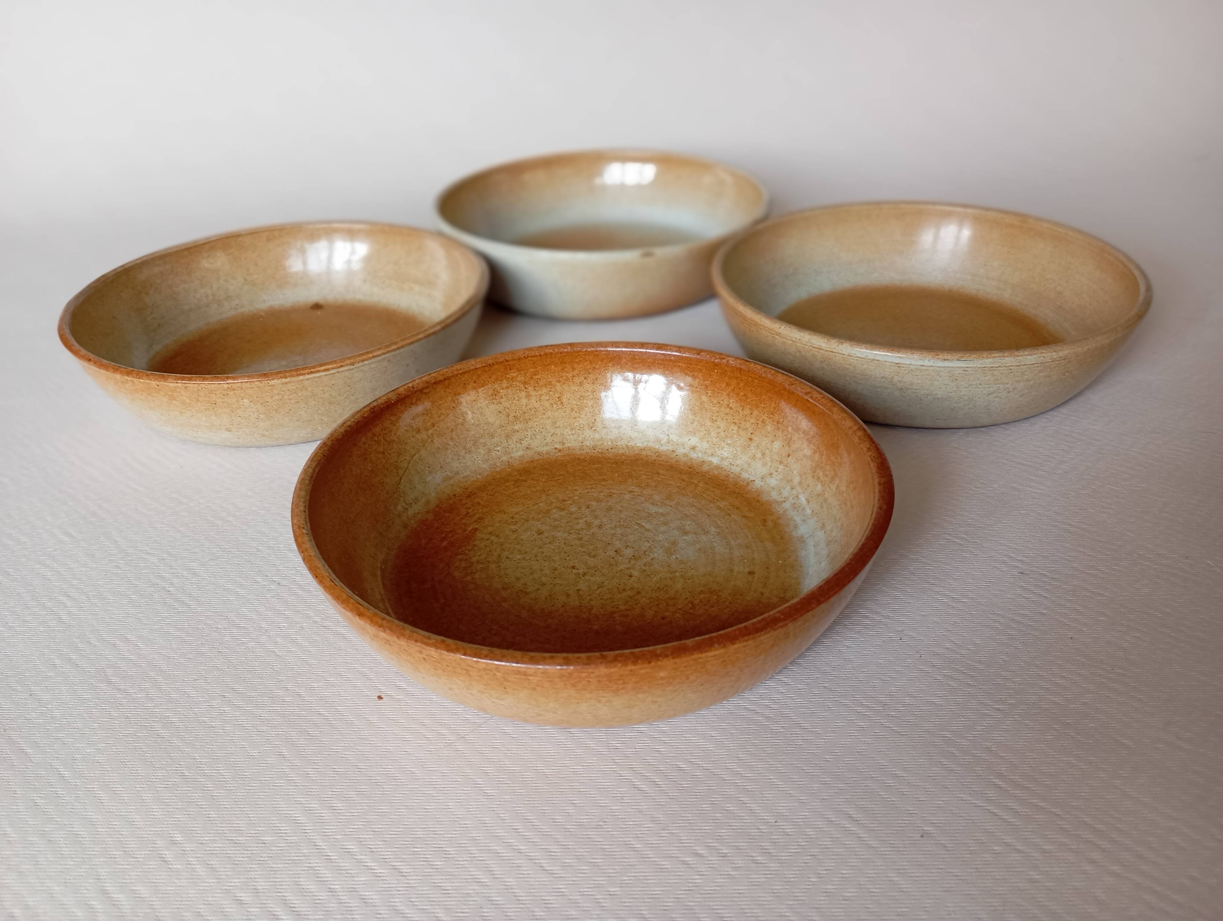 4 Montgolfier stoneware calotte plates