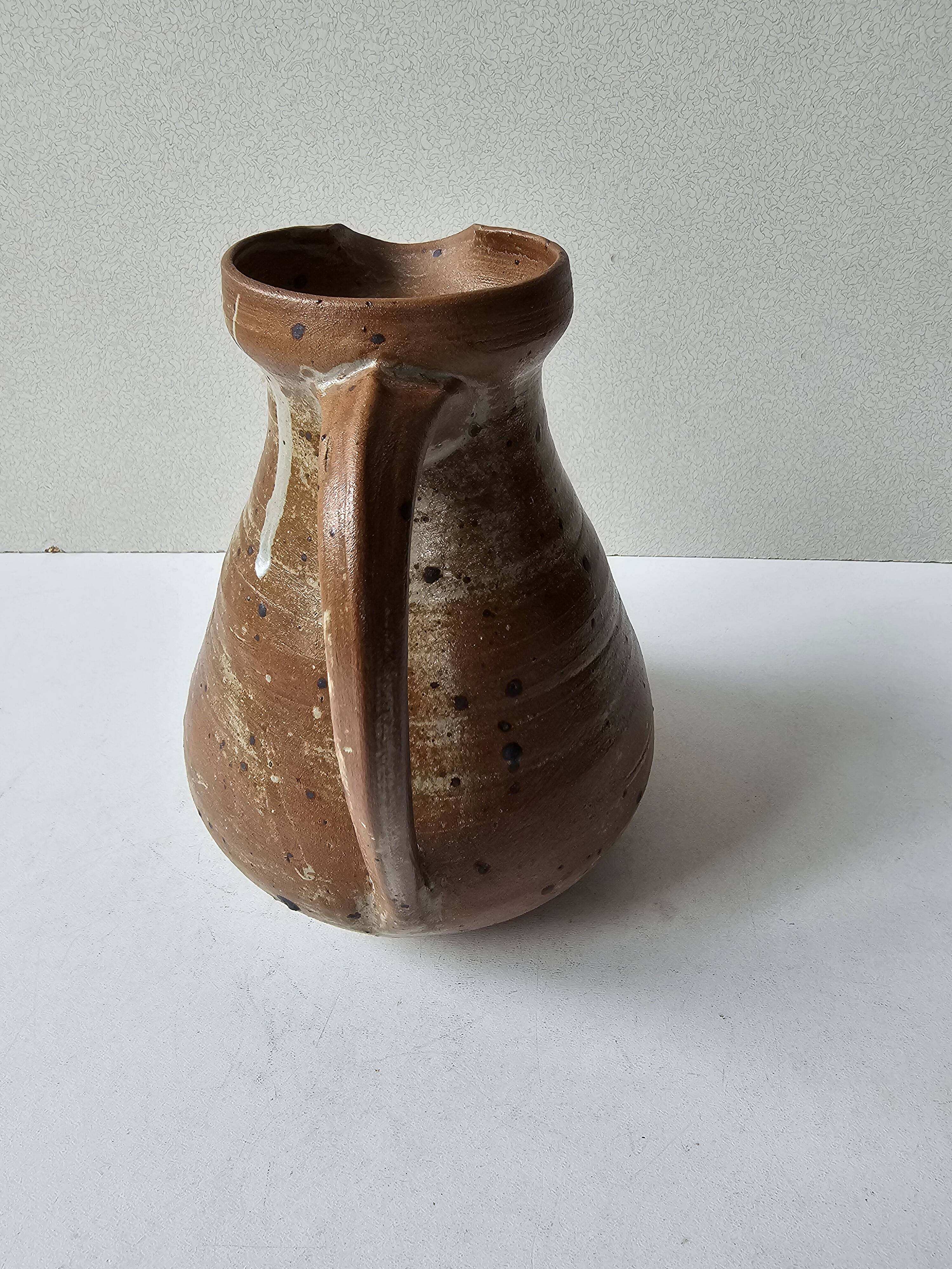 Ceramic stoneware pitcher - Signed Pictogram (Paw)