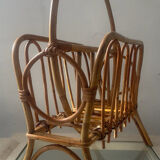 Porte revue vintage en rotin