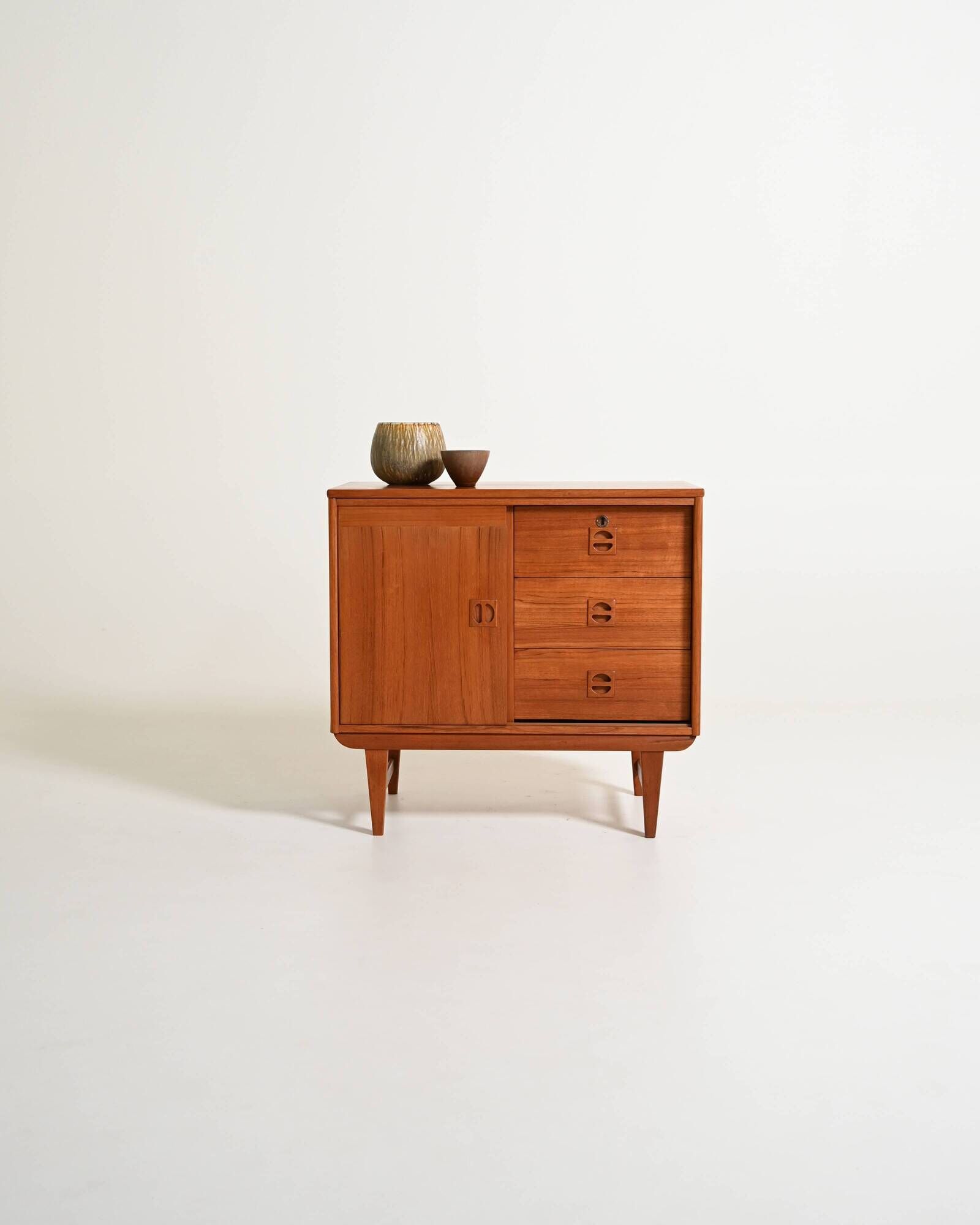 Teak cabinet by AB AJFA Möbelfabrik, 1960s