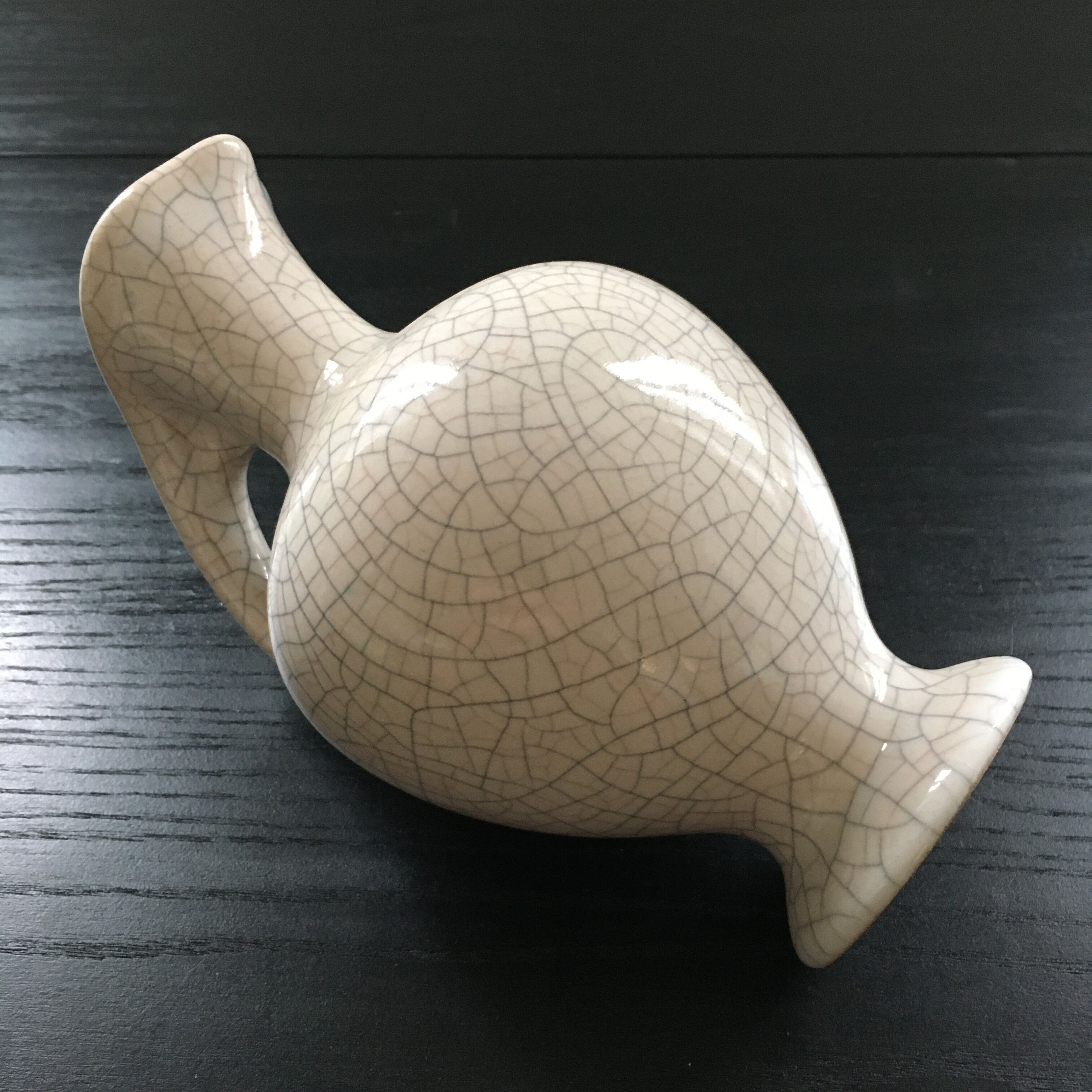 Cracked ivory amphora vase