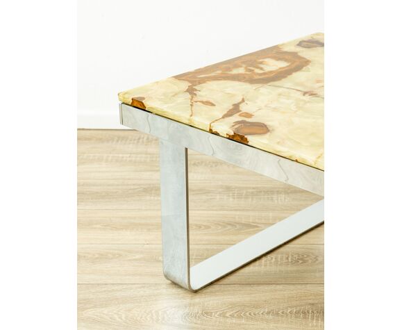 onyx-marble coffee table