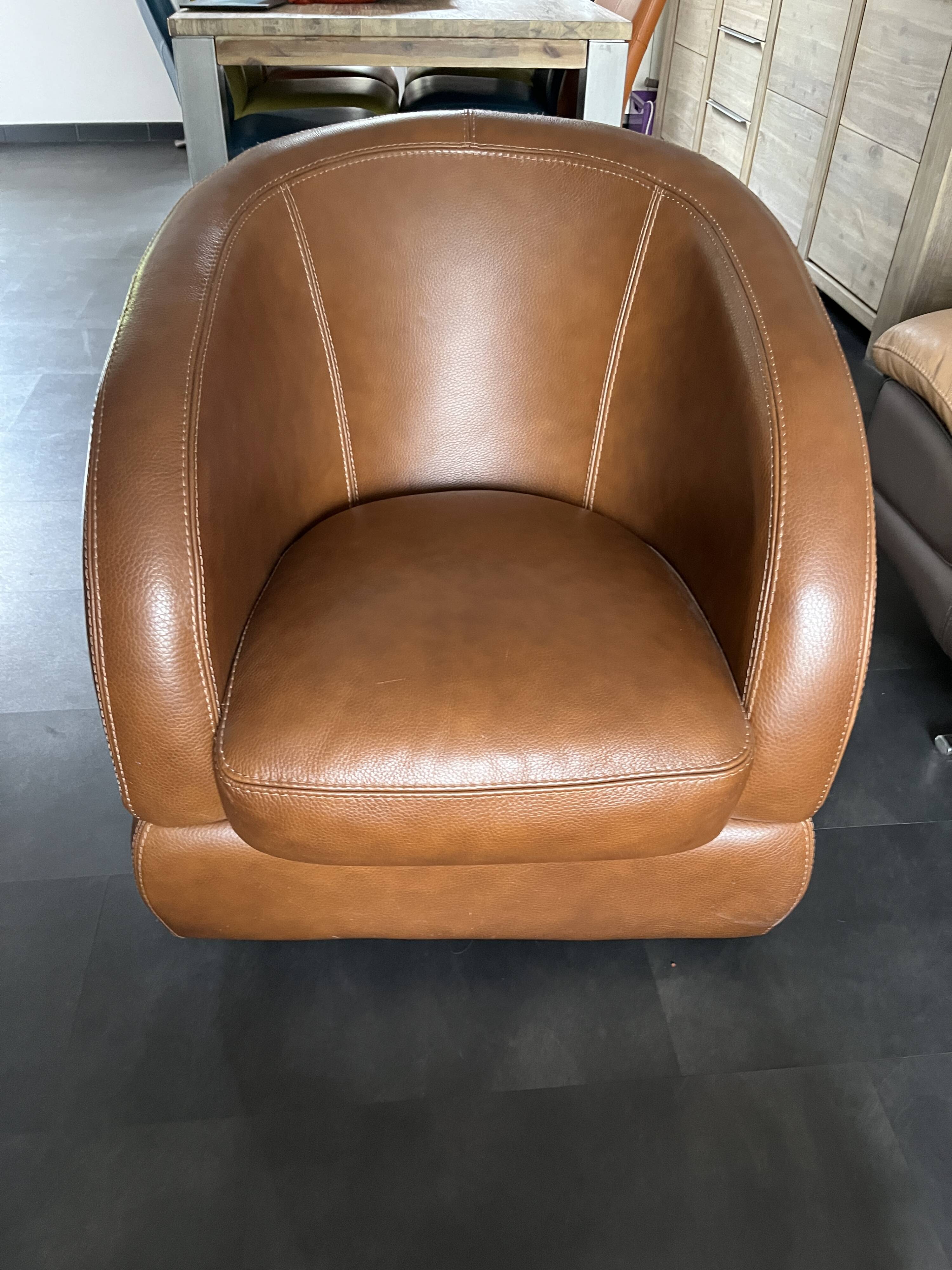 1-seater armchair with 360° swivel