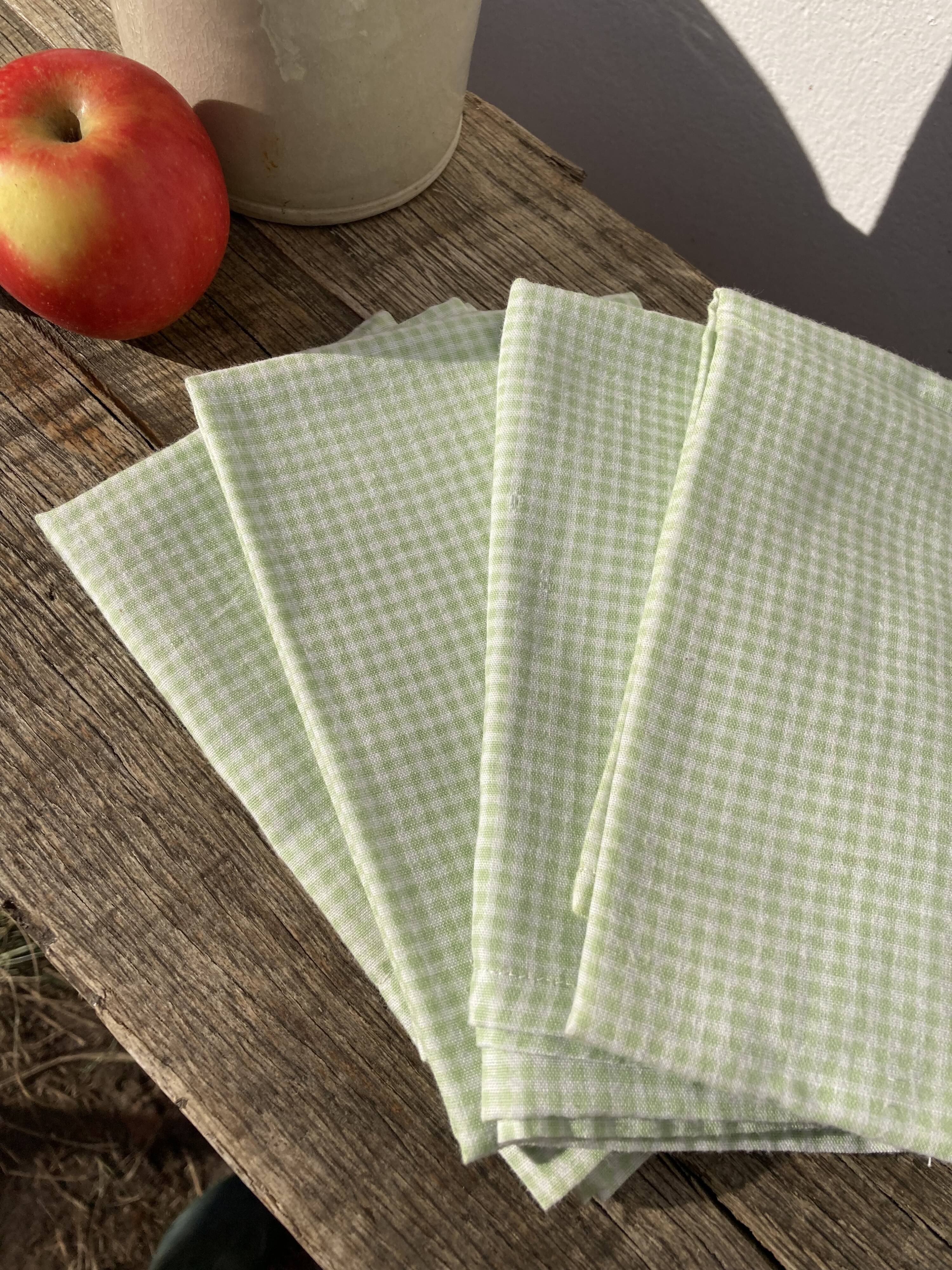 4 green rectangular napkins \u00e0 vintage tiles