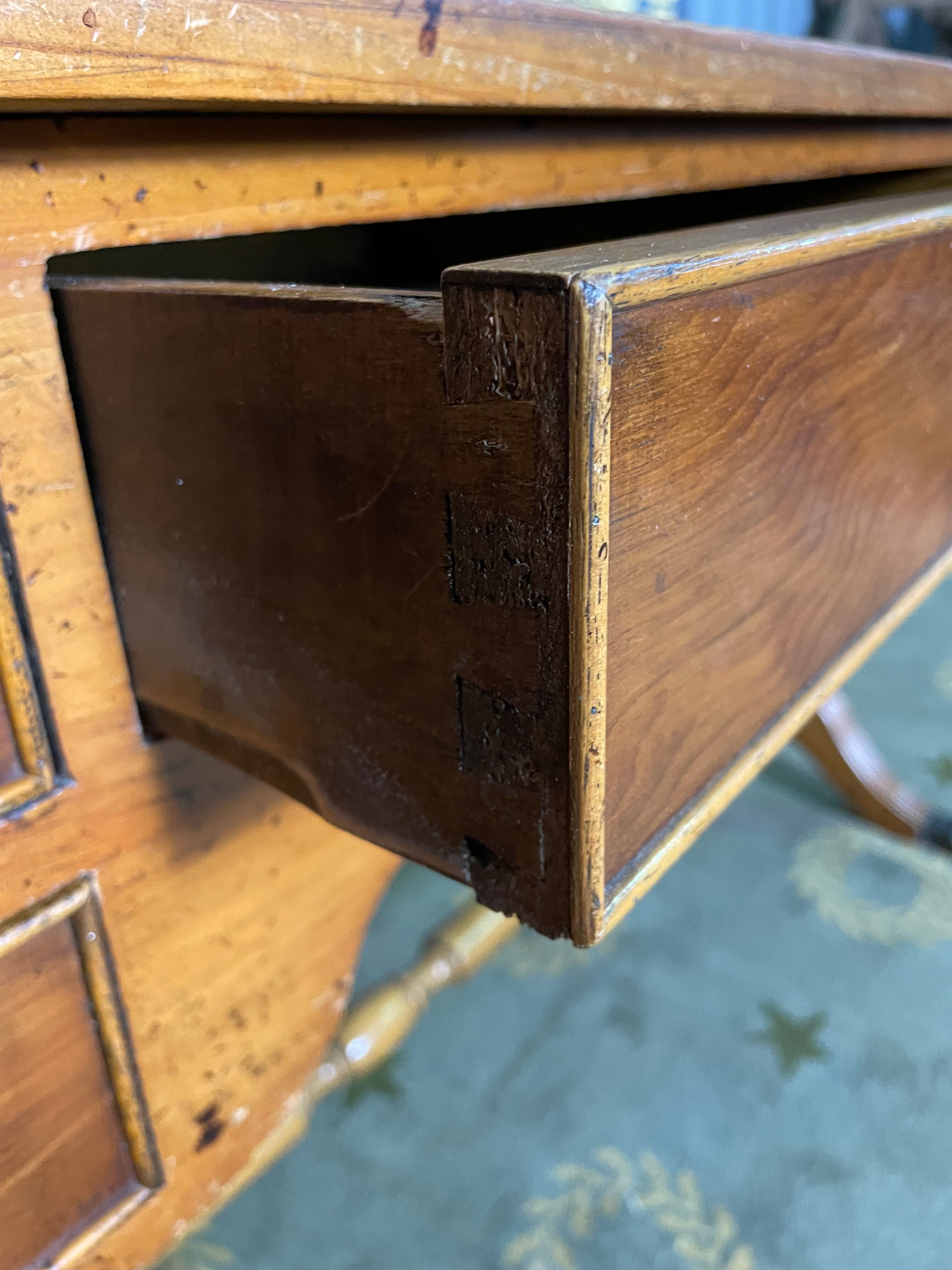 English style flat desk in leather