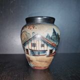 Sandstone vase of Ciboure