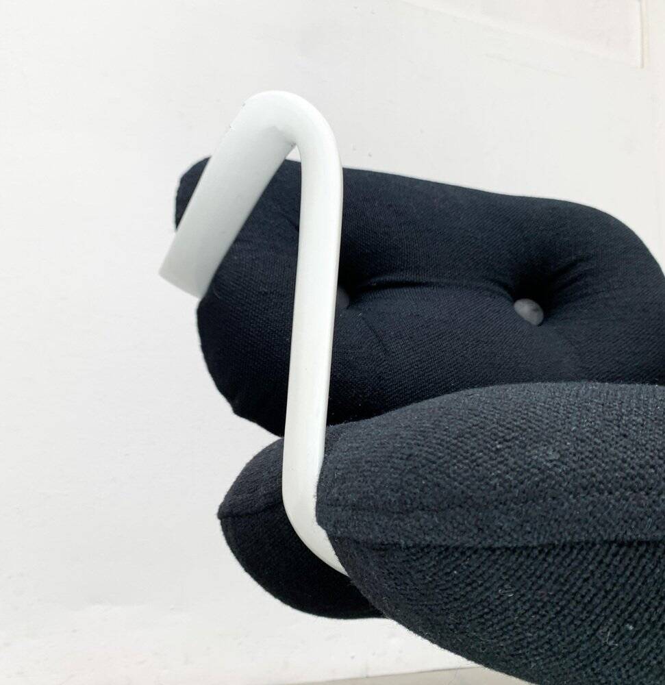 Set of chairs model Space Age 2038 by Bruce Hannah & Andrew Morrison for Knoll International, 1970s.