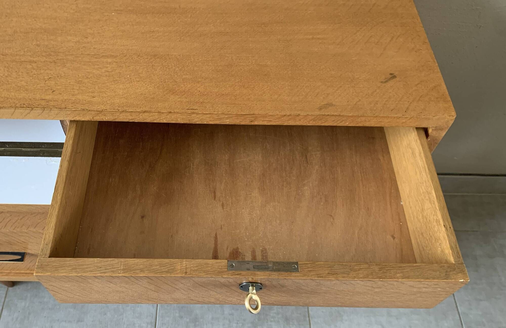 Large vintage 6-drawer chest of drawers from the 50s in oak.