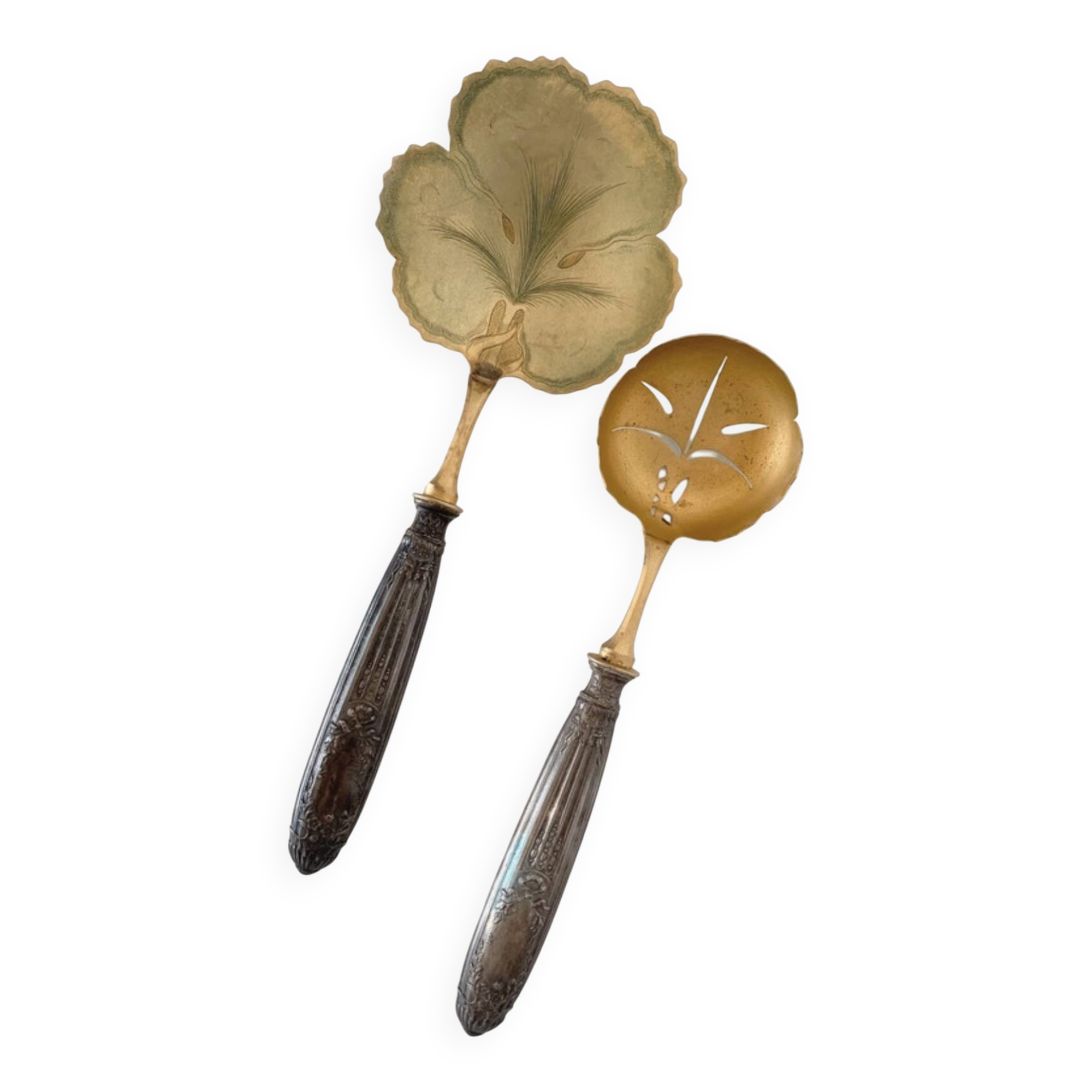Silver-plated service cutlery with 950 thousandths and gold metal.