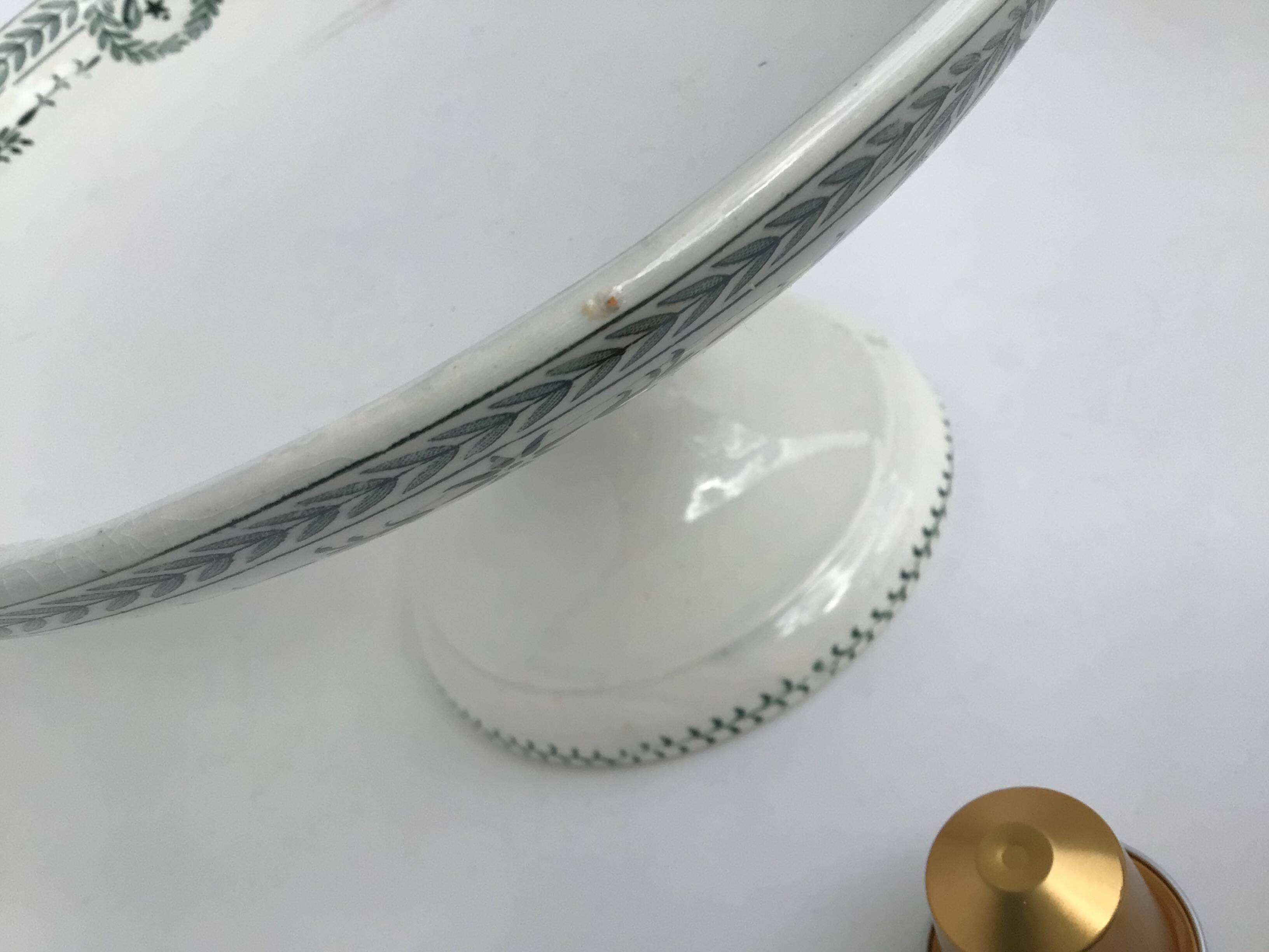 Terre de Fer Digoin dark green standing bowl