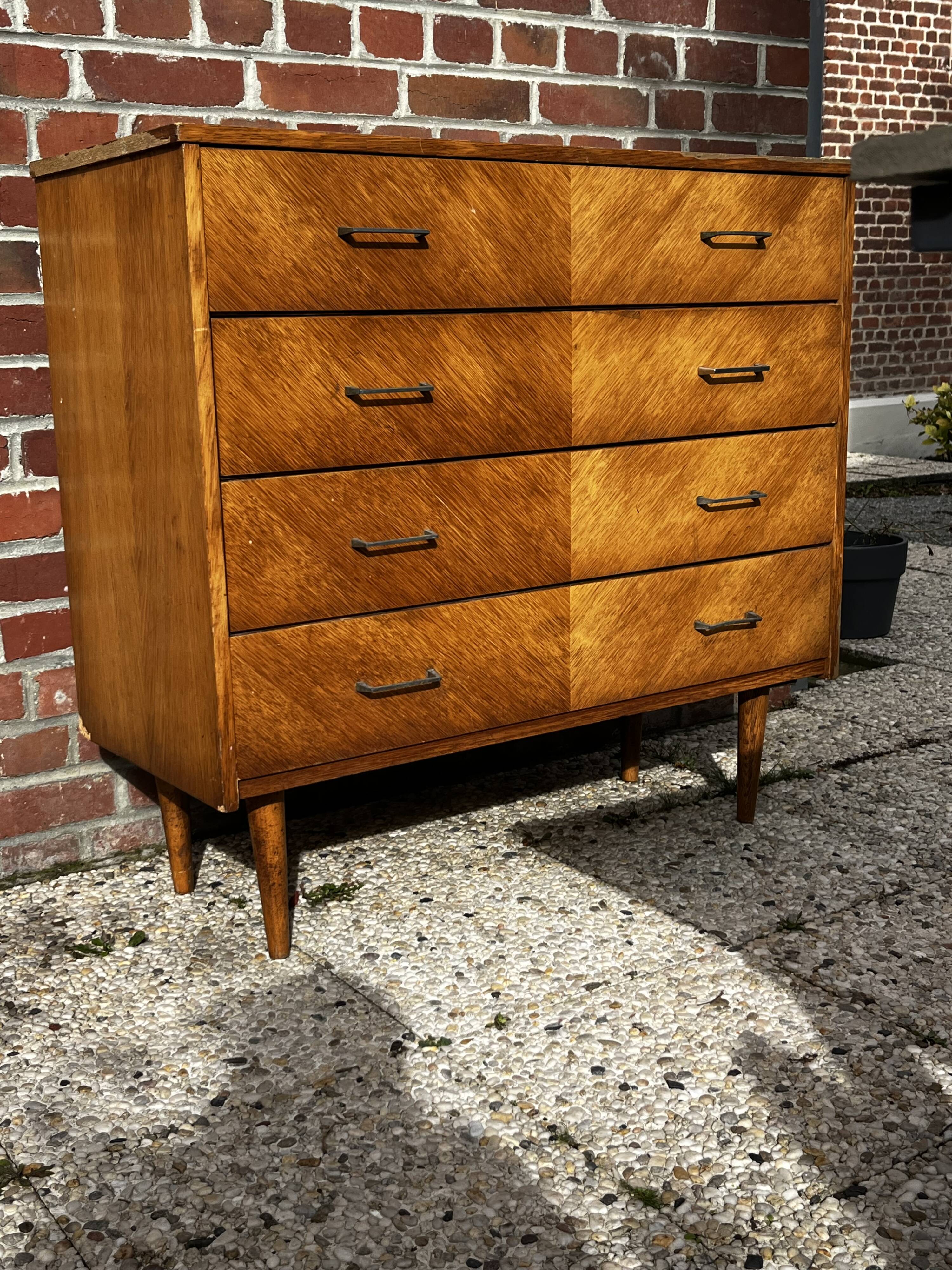 Vintage chest of drawers