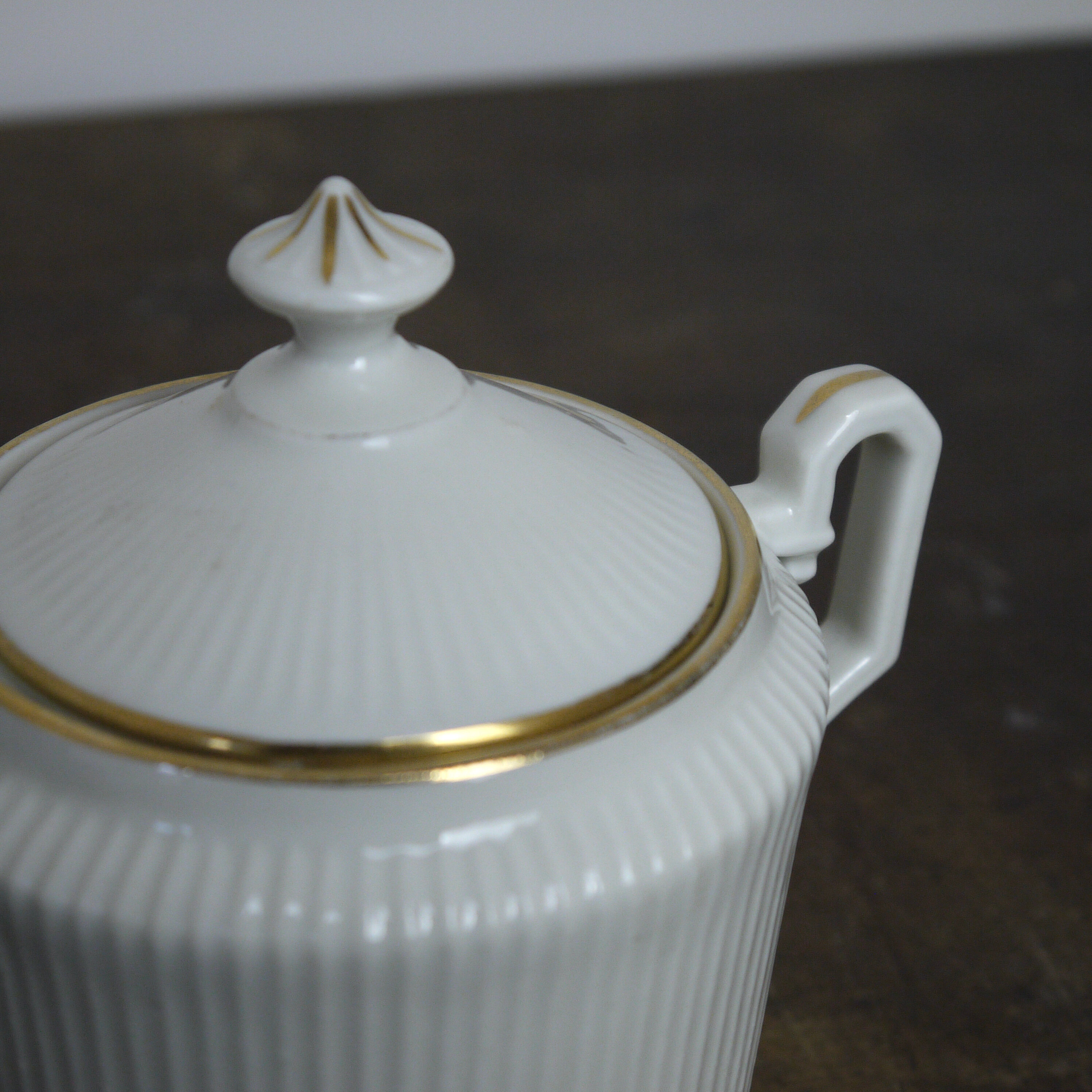 Porcelain sugar pot