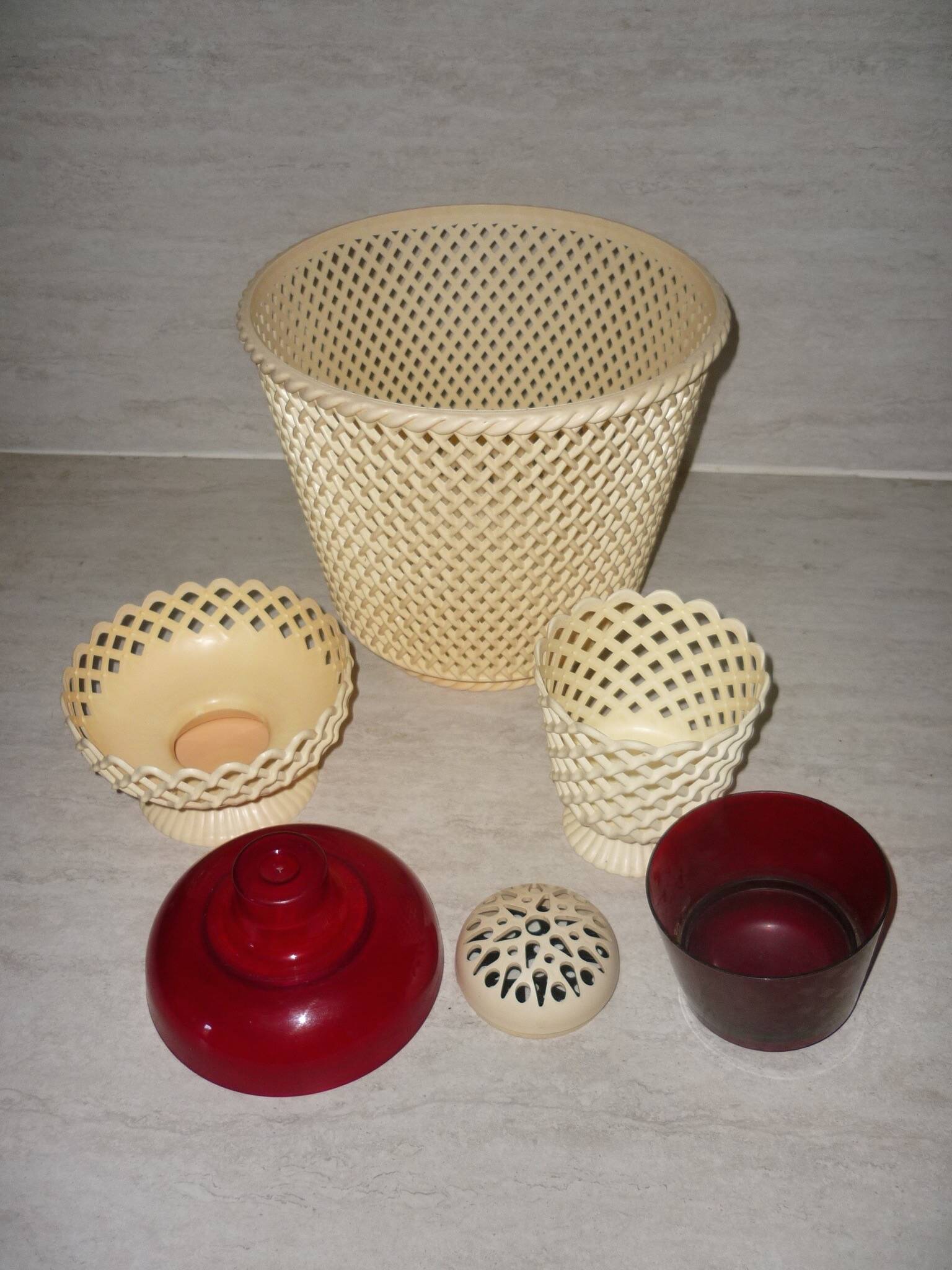 Lot of red and beige Emsa vases, flower spikes, pot cover and a bowl